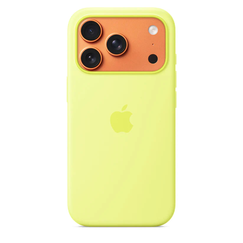 Silicone MagSafe case for iPhone 17 - Coveo